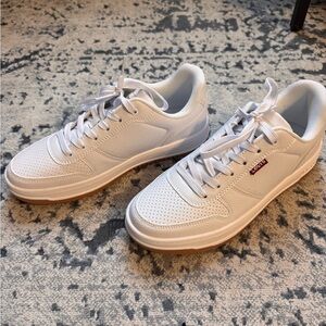 Levi's White Women’s Sneakers with Gum Sole
